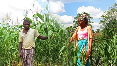 마을 내 장애위원회가 스스로 문제 해결을 하고, 장애인 가정은 자립을 합니다. 아이들은 교육을 받을 수 있고, 부모는 마음 놓고 일을 할 수 있습니다.