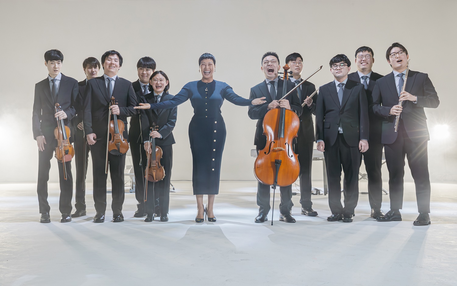 브릿지온 앙상블과 정영주 배우.jpg